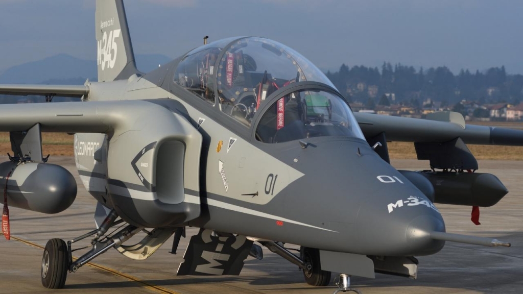 Aermacchi M345 Jet Instructor Wallpapers