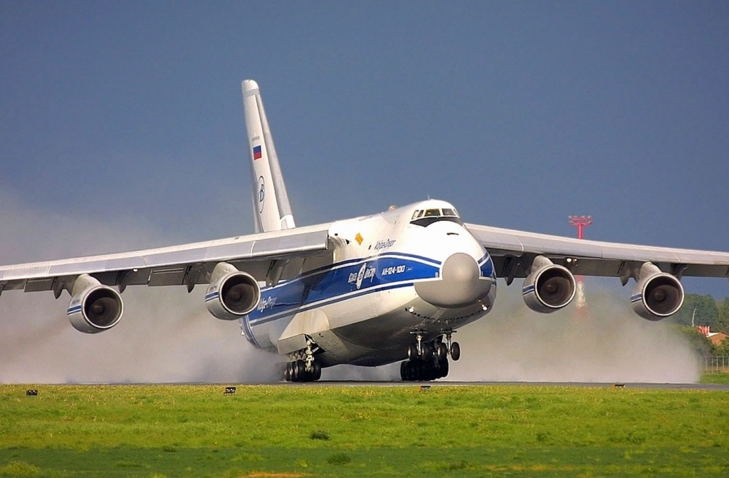 Antonov An124 Ruslan Freight Concept