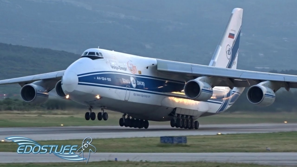 Antonov An124 Ruslan Freight Redesign