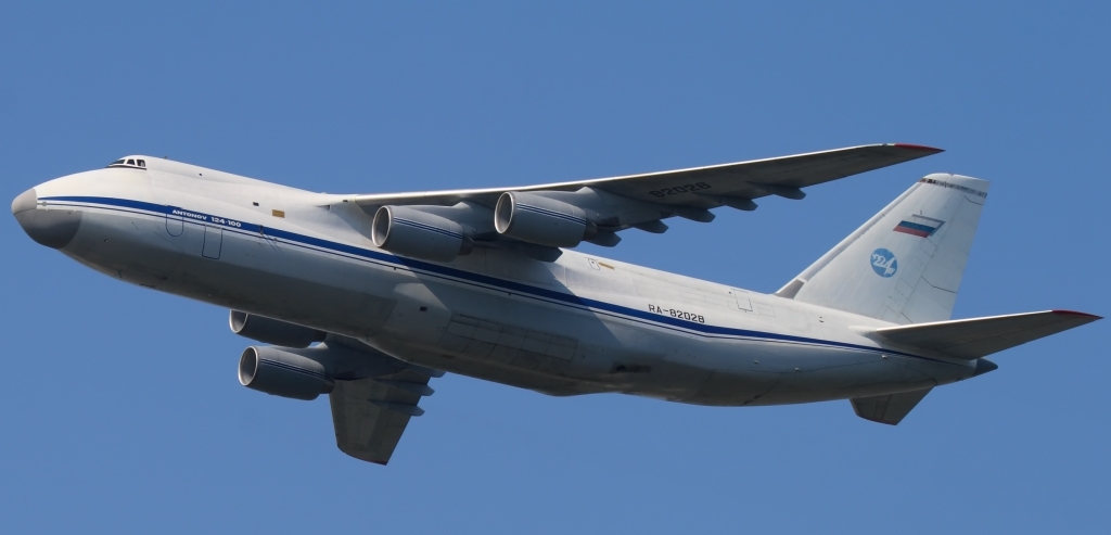 Antonov An124 Ruslan Freight Redesign