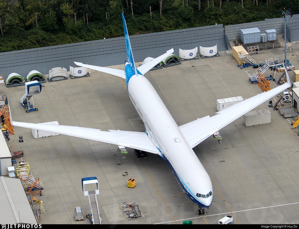 Boeing 7779X Spy Photos