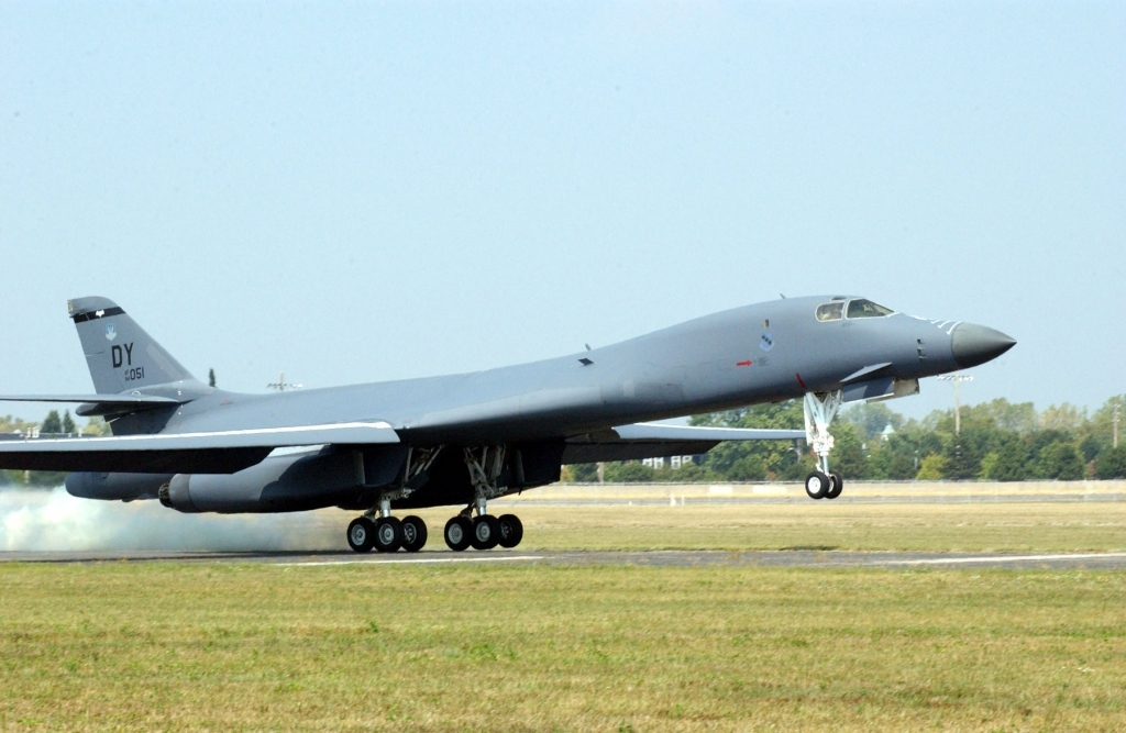 Boeing B1B Lancer Exterior