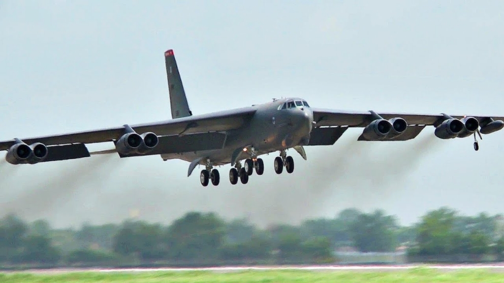 Boeing B52 Stratofortress Pictures