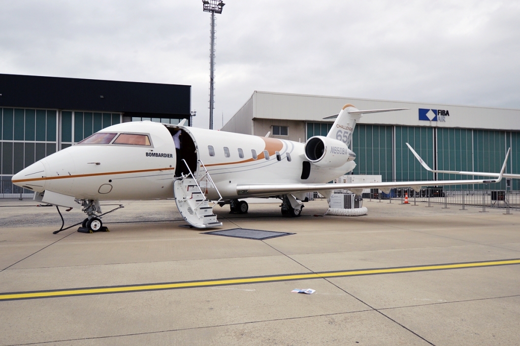 Bombardier Challenger 650 Spy Photos