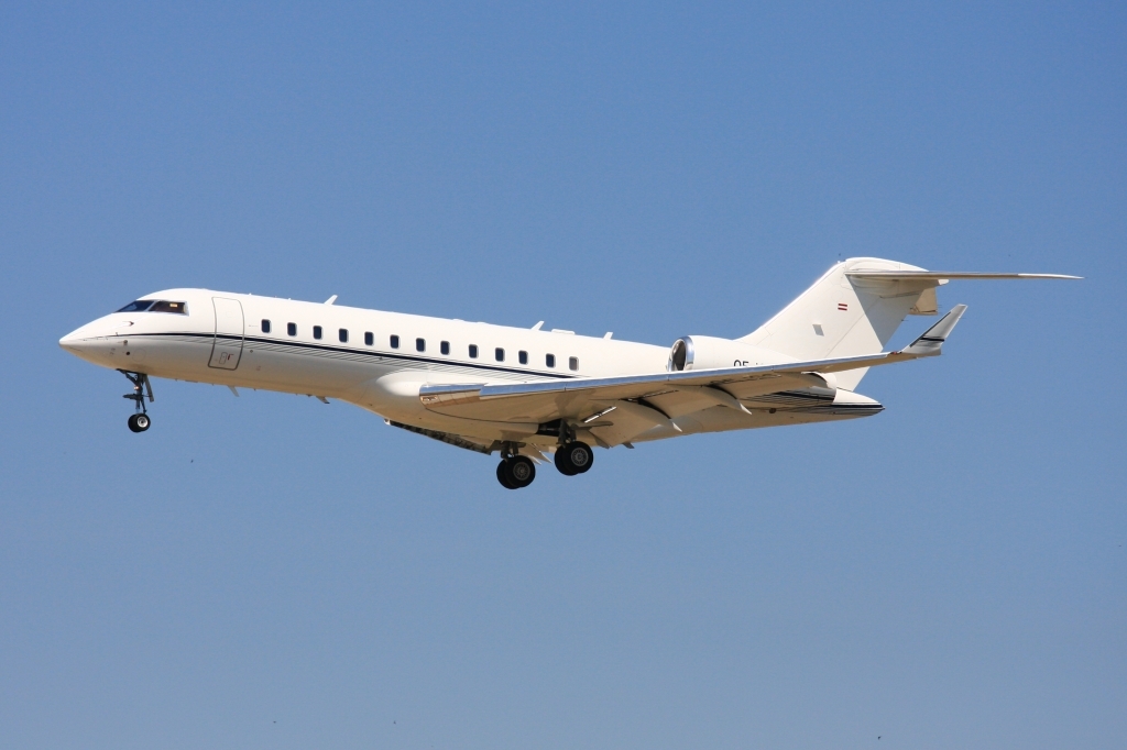 Bombardier Global 5000 Wallpapers