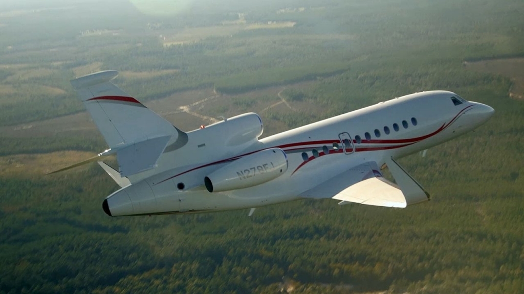 Dassault Falcon 900LX Exterior