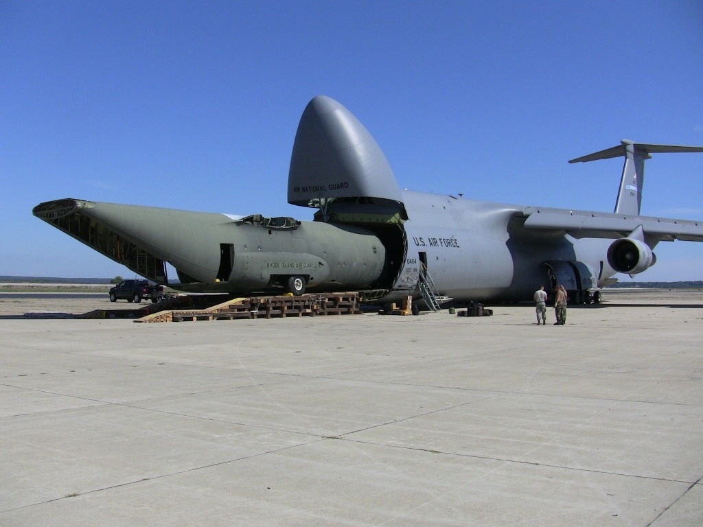Lockheed Martin C5 Galaxy Specs