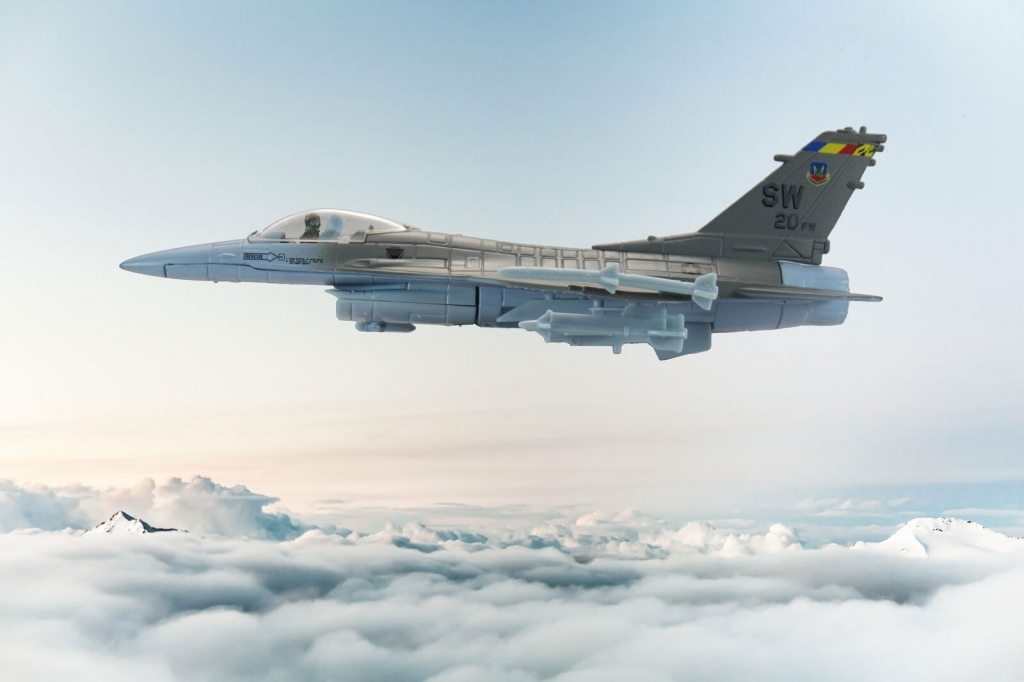 Lockheed Martin F16 Fighting Falcon Pictures