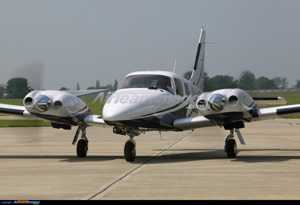 Piper PA34 Seneca V Spy Photos