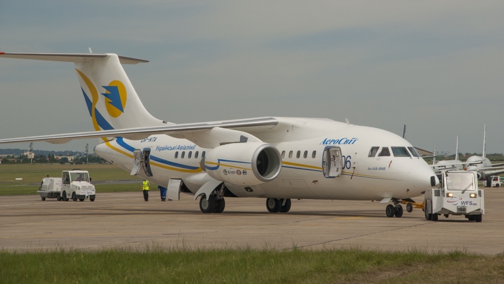 Antonov An148 Exterior