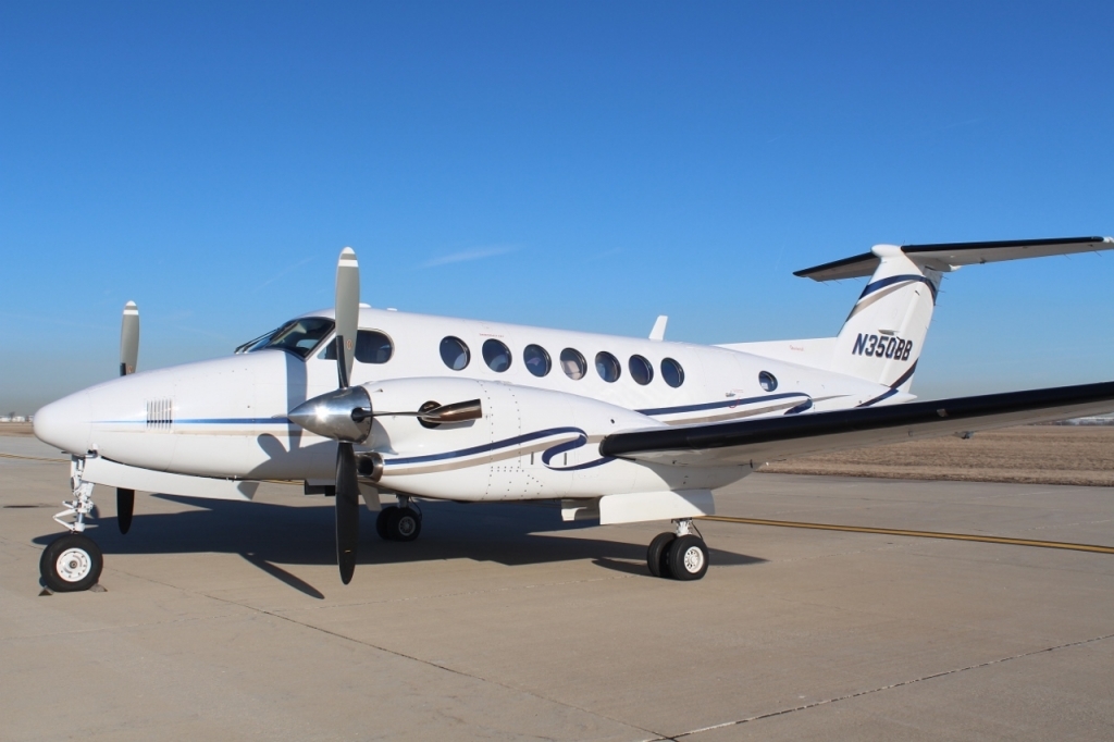 Beechcraft King Air 350ER Images