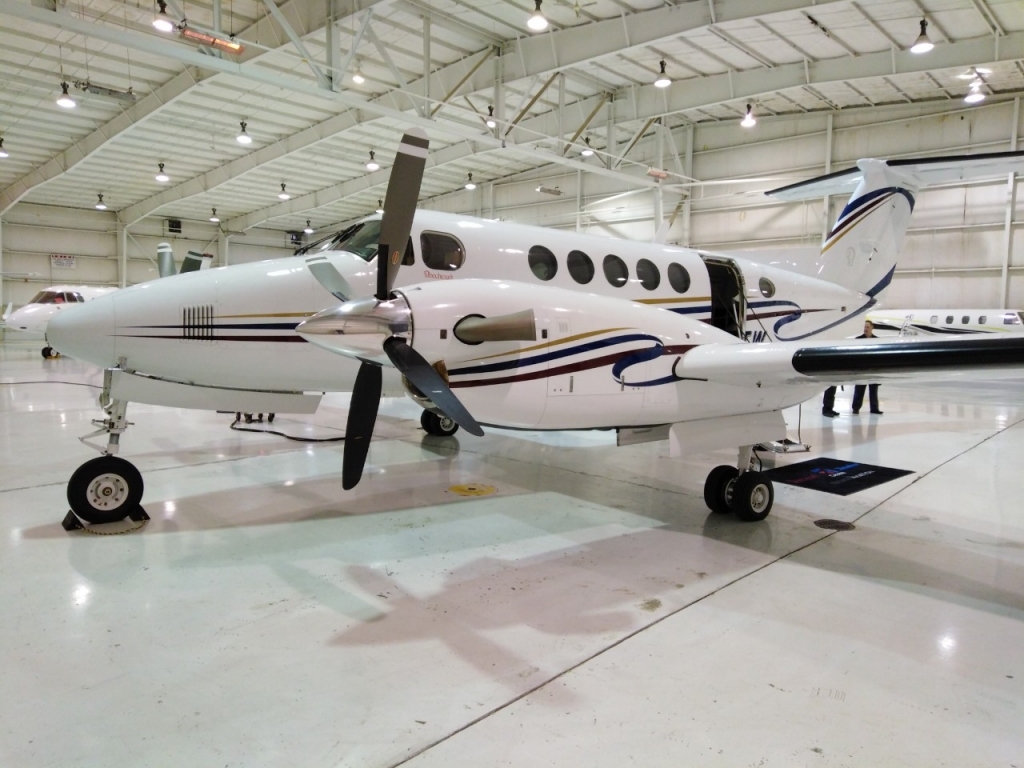 Beechcraft King Air B200 Pictures