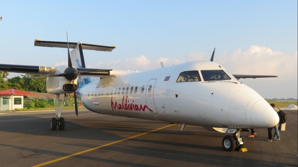 Bombardier Dash 8 Q300 Specs