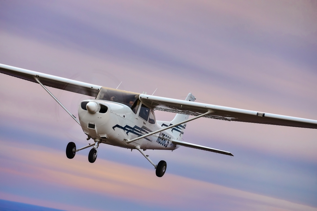 Cessna Skyhawk Exterior