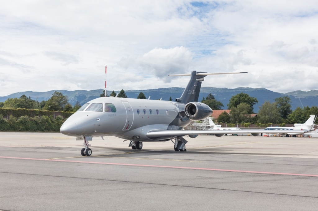 Embraer Legacy 450 Wallpapers