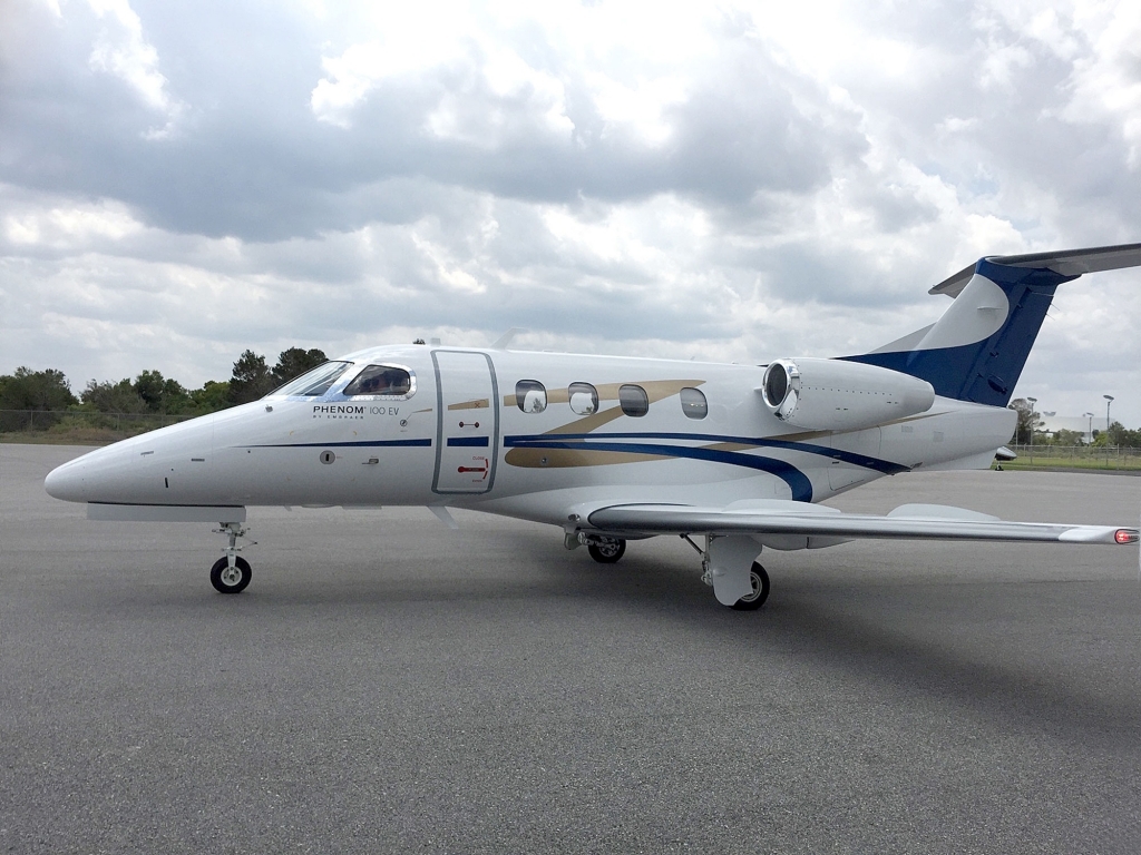 Embraer Phenom 100EV Exterior