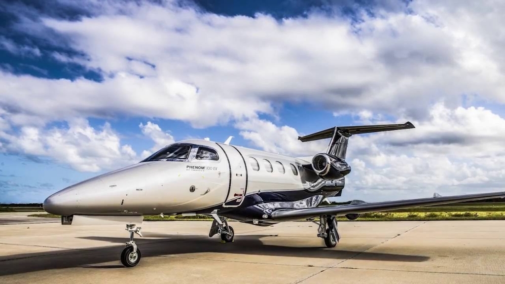 Embraer Phenom 100EV Pictures