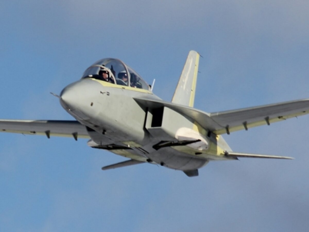 KB SAT SR10 Jet Trainer Concept