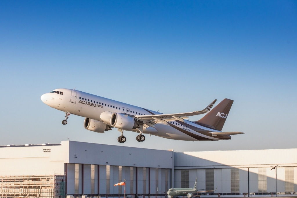Plane ACJ320neo Redesign