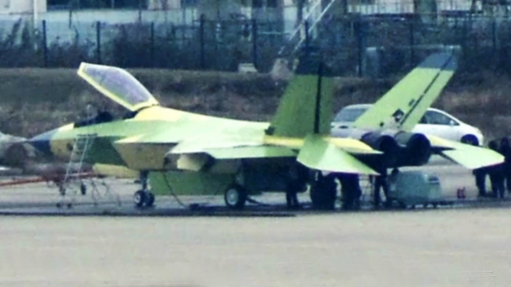 Shenyang J31 Stealth Fighter Spy Photos